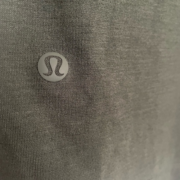Lululemon Olive Green Polo Shirt 🫒 Size Large - Picture 3 of 3